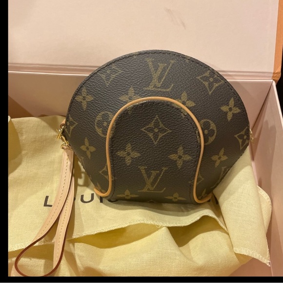 LIVE SHARE SHOW! No Forced Low Starts to Run Your Items! - Picture 6 of 16